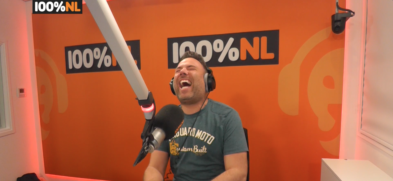 100 NL Wie heeft de meest aanstekelijke lach van Nederland? 100 NL Wie heeft de meest aanstekelijke lach van Nederland?